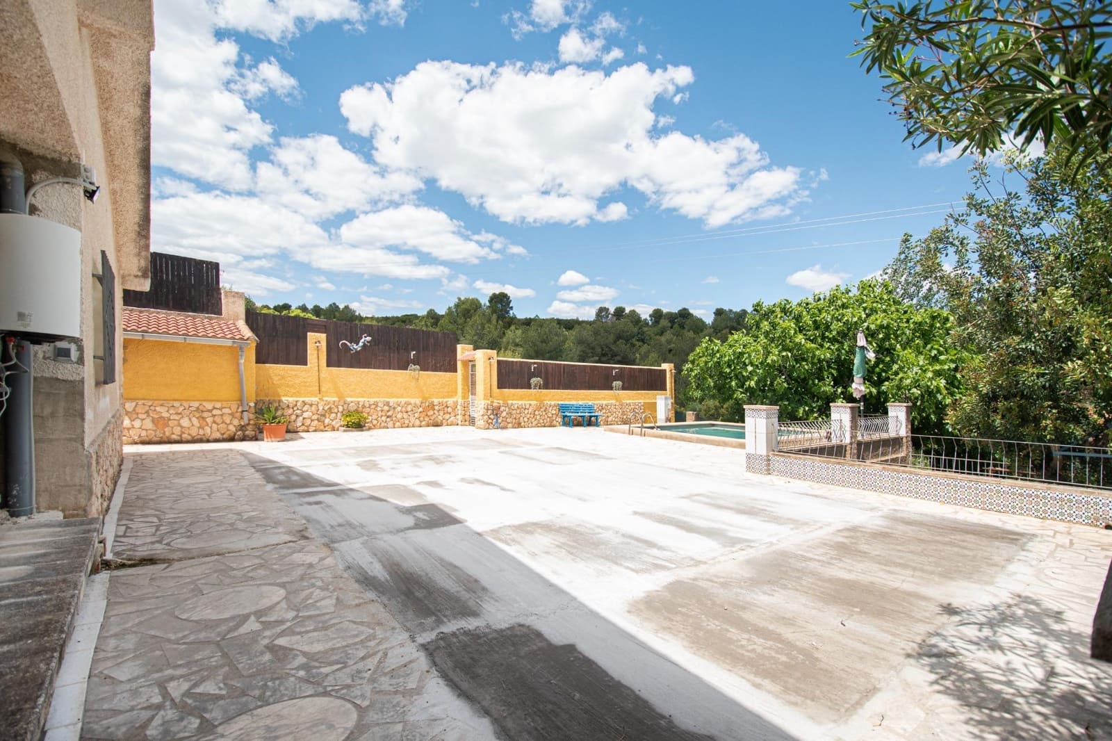 4 soveværelse Villa til salg i Godelleta med swimmingpool - € 250.000 (Ref: 9820473)