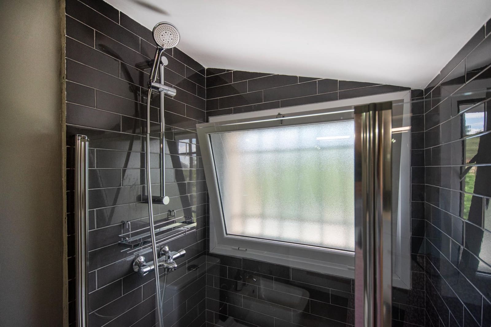 4 soveværelse Villa til salg i Godelleta med swimmingpool - € 250.000 (Ref: 9820473)