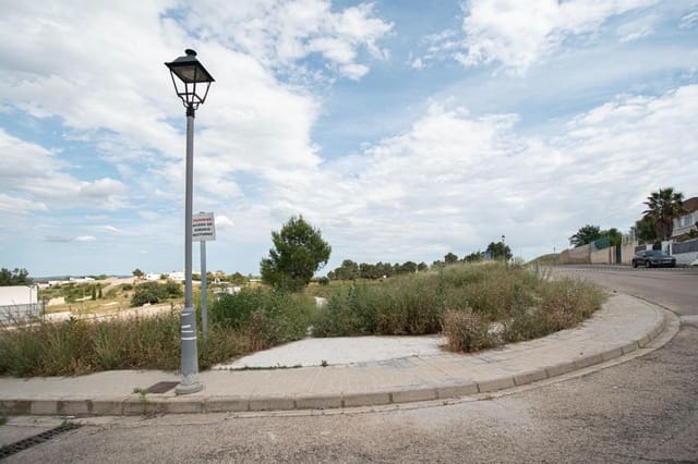 Terrain à Bâtir à vendre à Montroy - 48 000 € (Ref: 9822882)