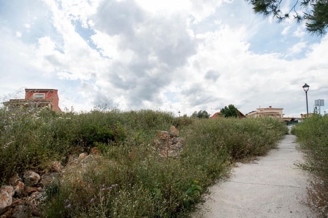 Terrain à Bâtir à vendre à Montroy - 48 000 € (Ref: 9822882)