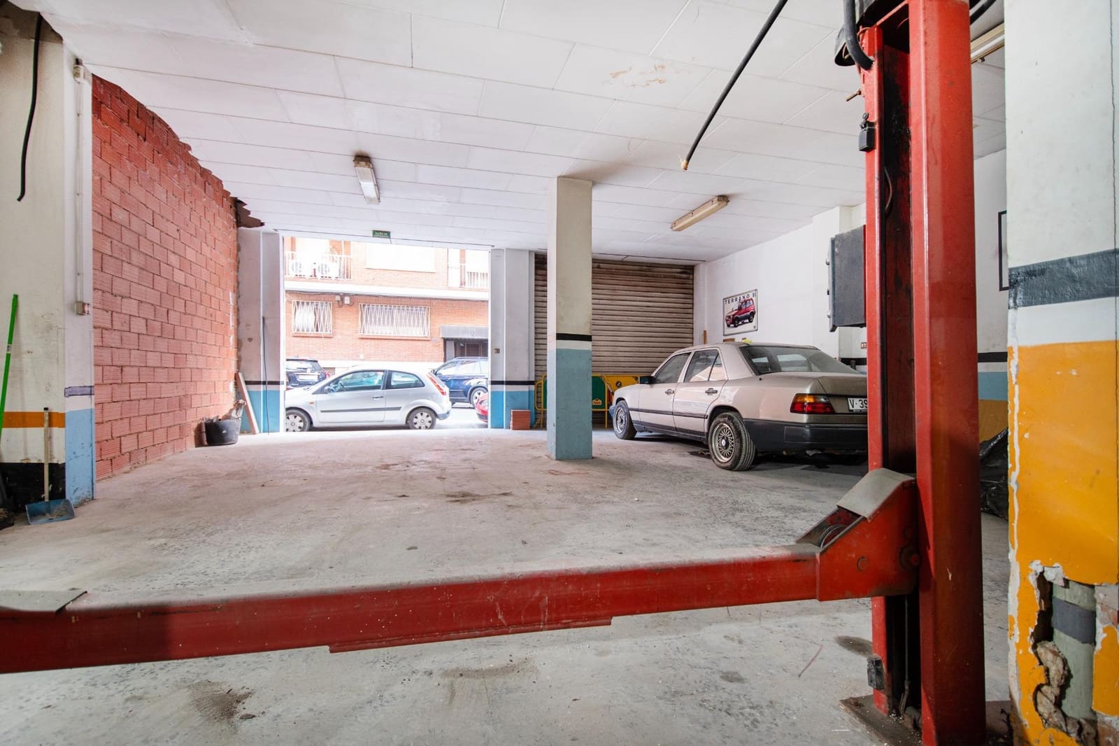 Gewerbe zu verkaufen in Torrent - 140.000 € (Ref: 9825218)
