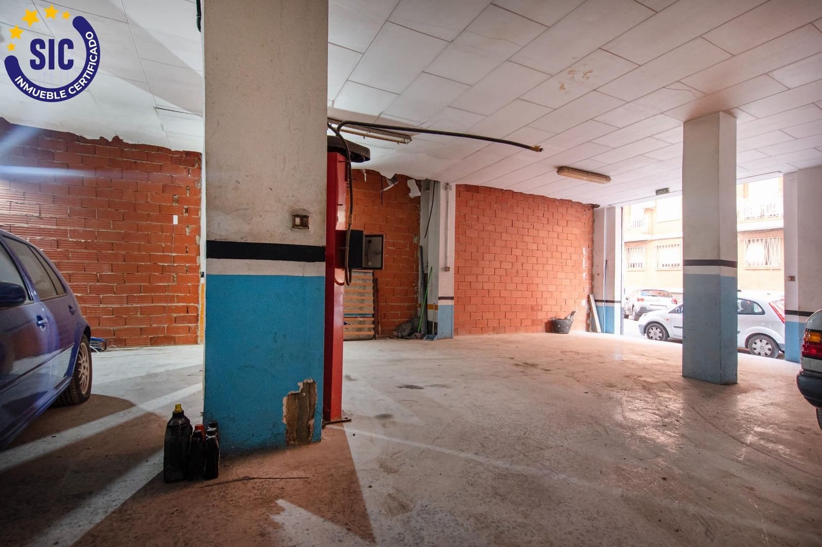 Commerciale in vendita in Torrent - 140.000 € (Rif: 9825218)