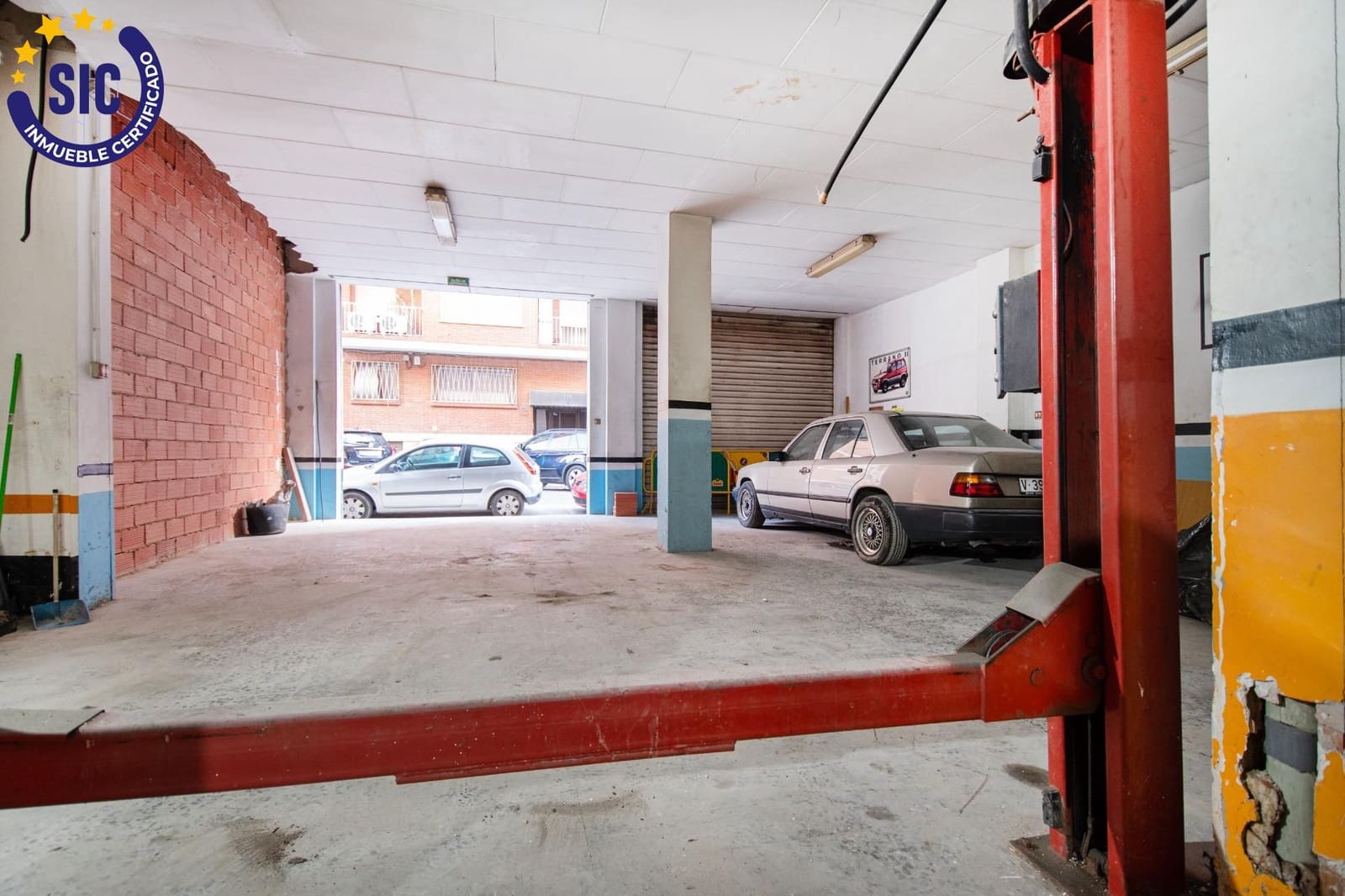 Commerciale in vendita in Torrent - 140.000 € (Rif: 9825218)