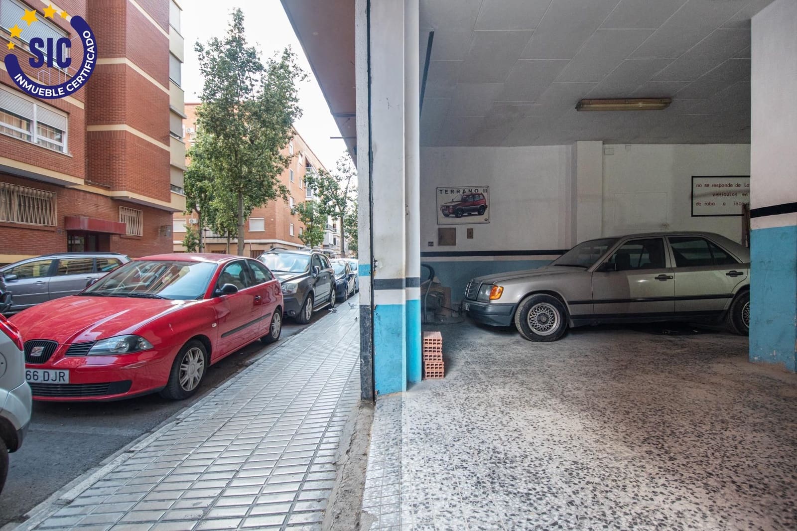 Commerciale in vendita in Torrent - 140.000 € (Rif: 9825218)