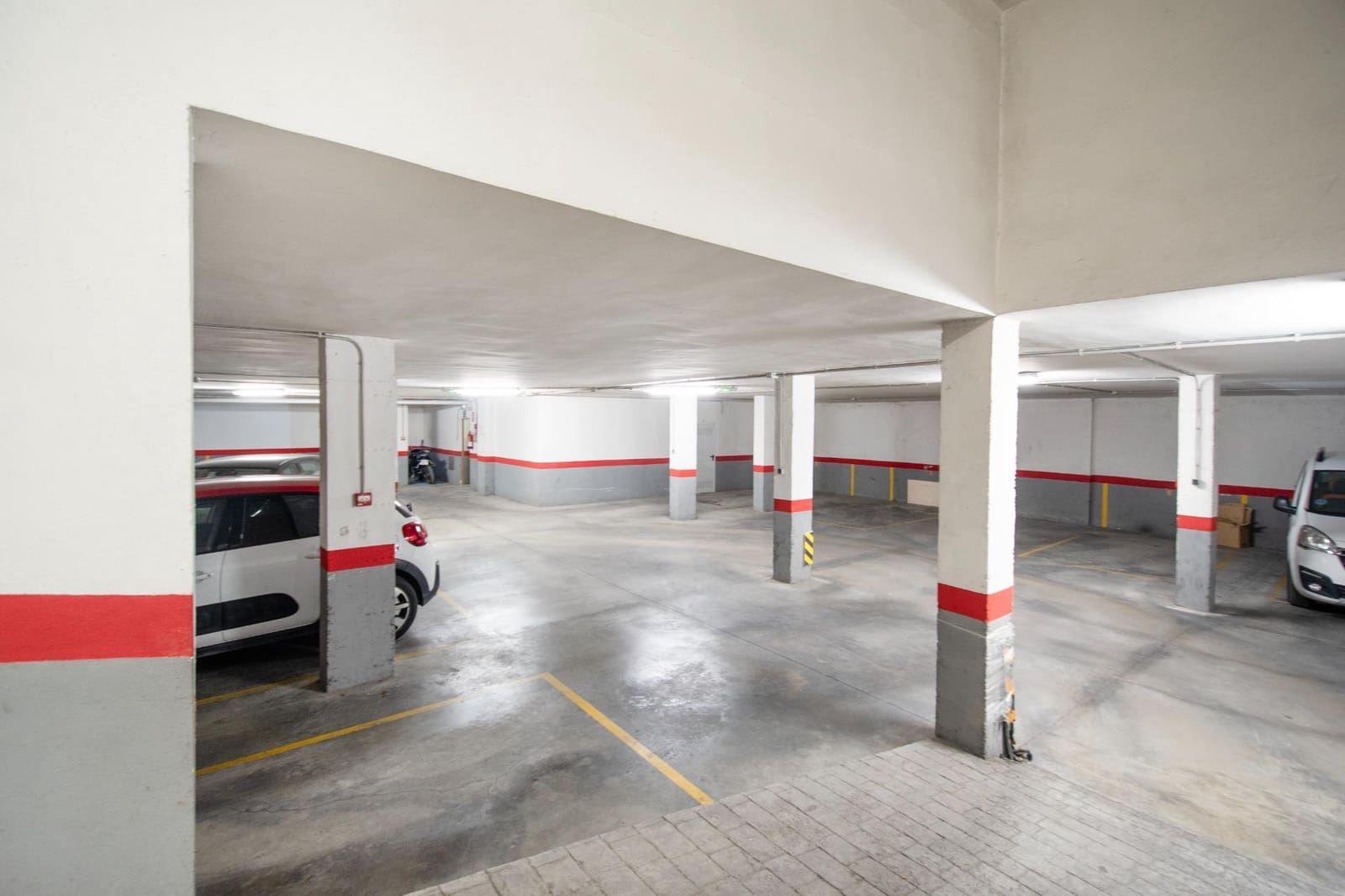 Garage til salg i Montserrat - € 8.500 (Ref: 9843364)