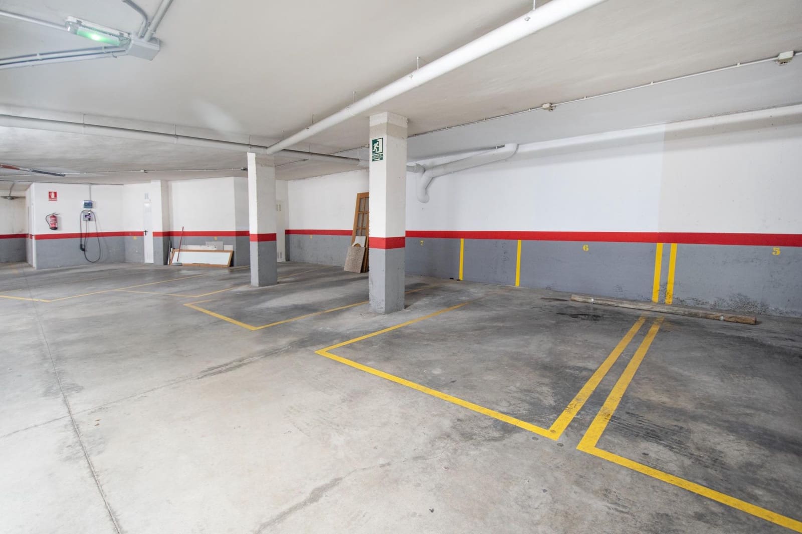 Garage til salg i Montserrat - € 8.500 (Ref: 9843364)