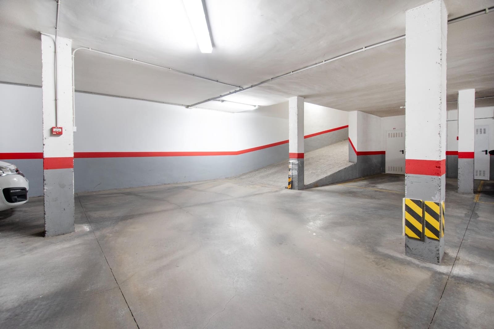 Garage til salg i Montserrat - € 8.500 (Ref: 9843364)