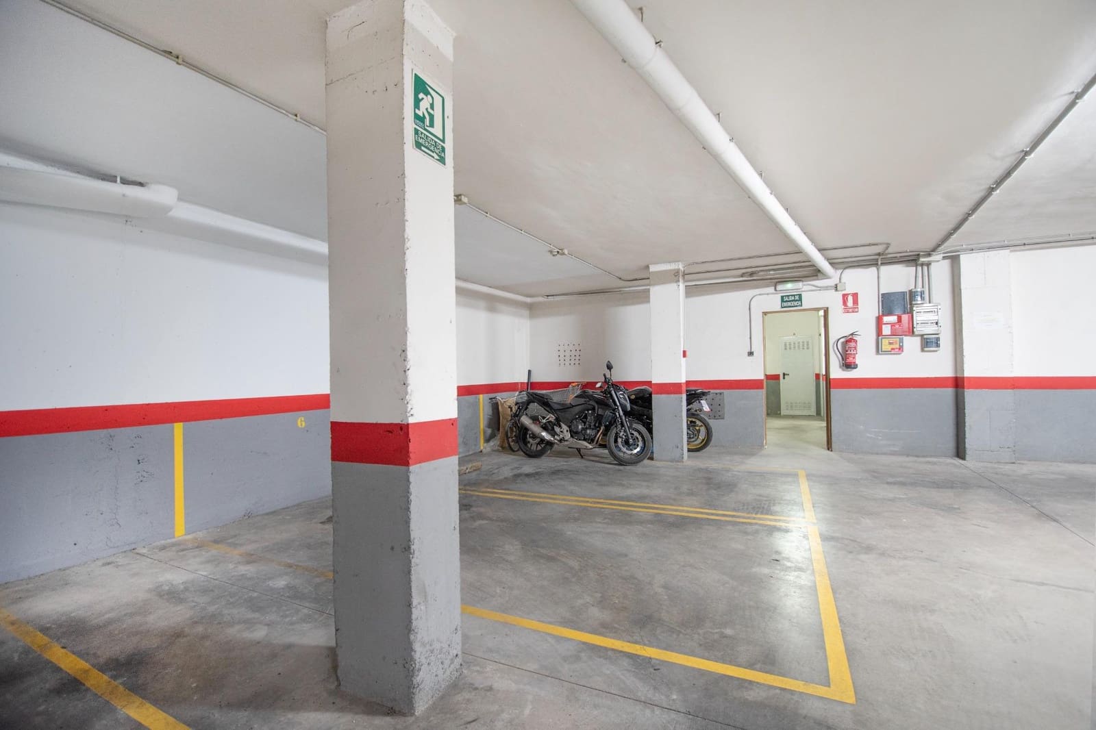 Garage til salg i Montserrat - € 8.500 (Ref: 9843364)