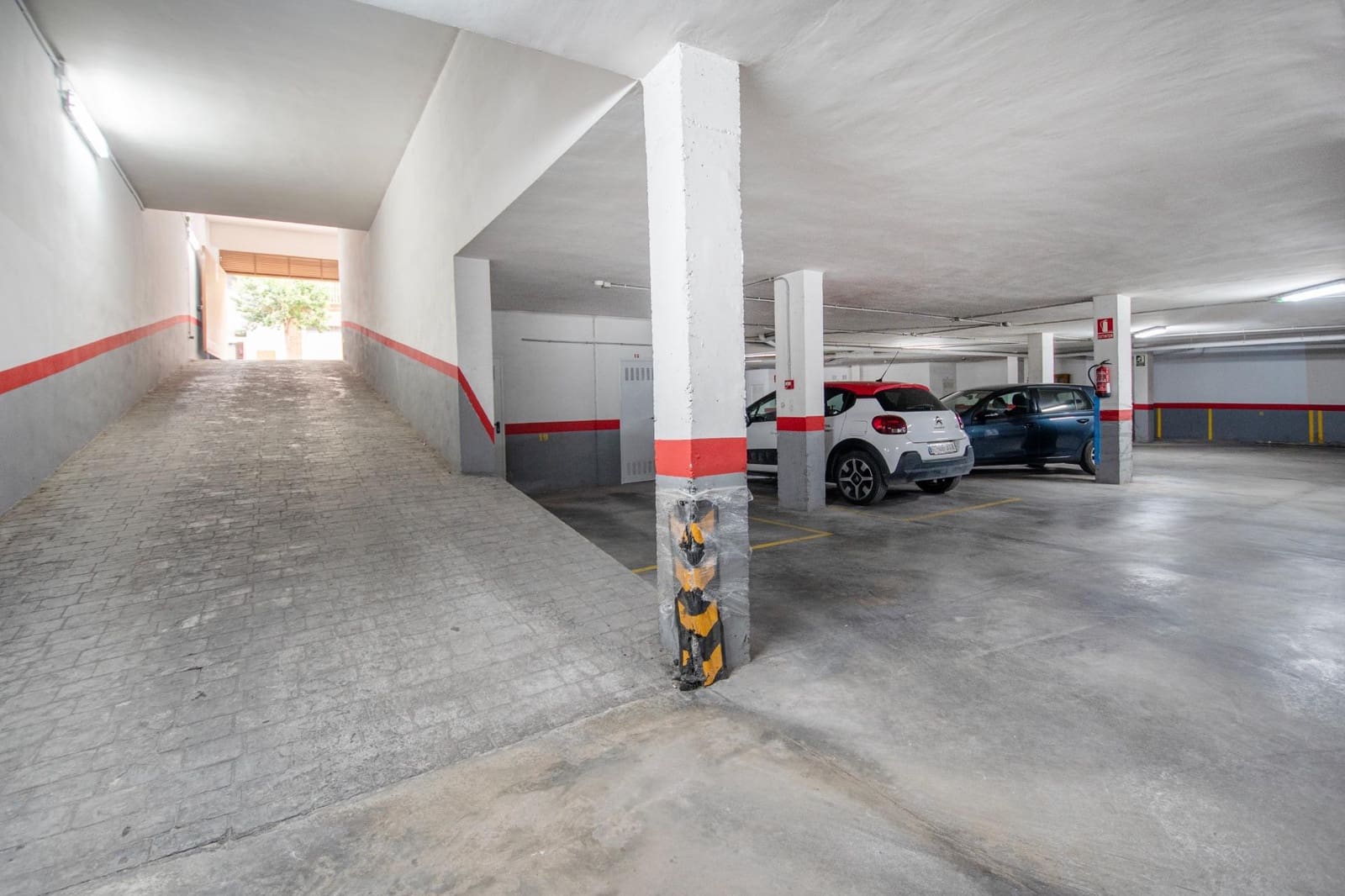 Garage til salg i Montserrat - € 8.500 (Ref: 9843364)