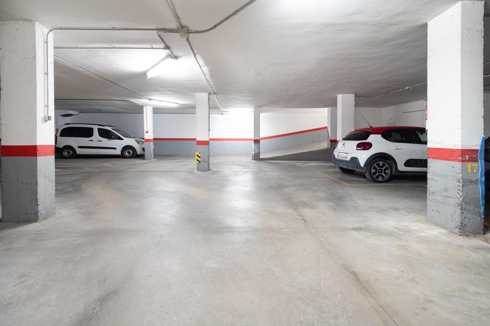 Garage til salg i Montserrat - € 8.500 (Ref: 9843364)