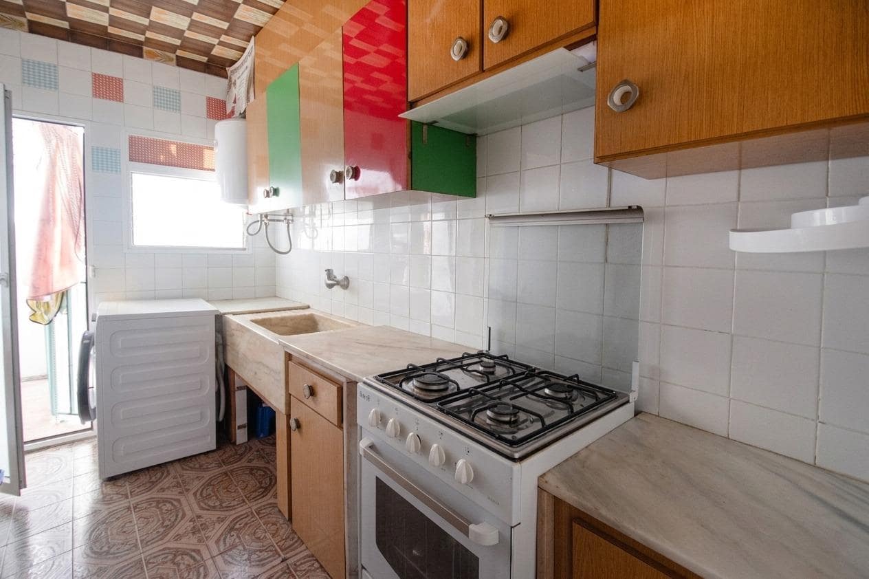 4 soveværelse Lejlighed til salg i Valencia by - € 125.000 (Ref: 9855419)