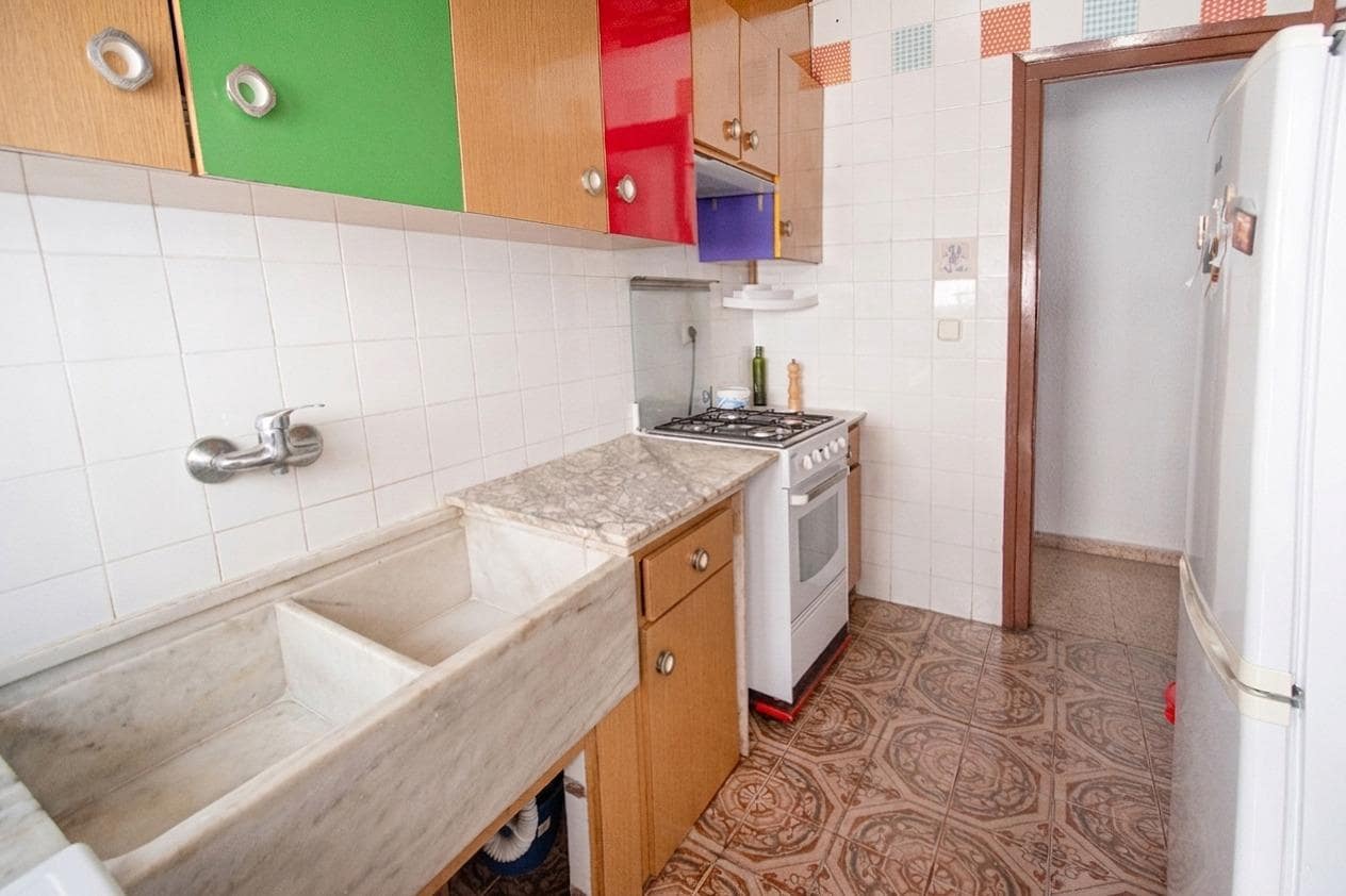 4 soveværelse Lejlighed til salg i Valencia by - € 125.000 (Ref: 9855419)