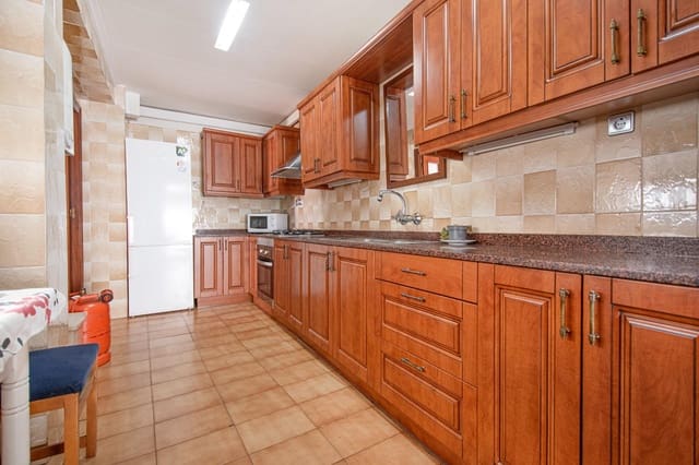 Piso de 4 habitaciones en Torrent en venta - 239.900 € (Ref: 9860069)