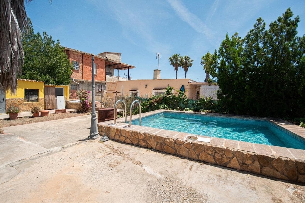 3 bedroom Villa for sale in Torrent with pool - € 159,900 (Ref: 9873471)