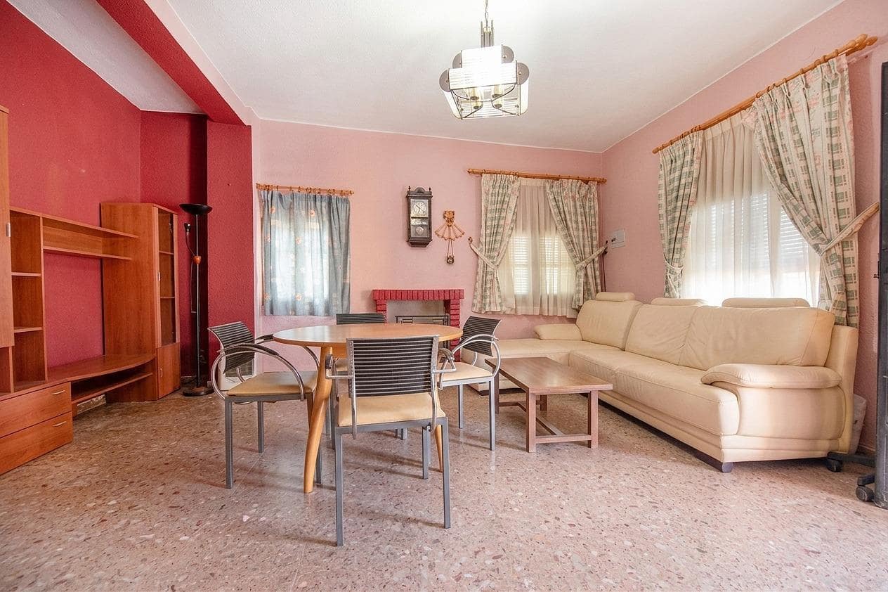3 bedroom Villa for sale in Torrent with pool - € 159,900 (Ref: 9873471)