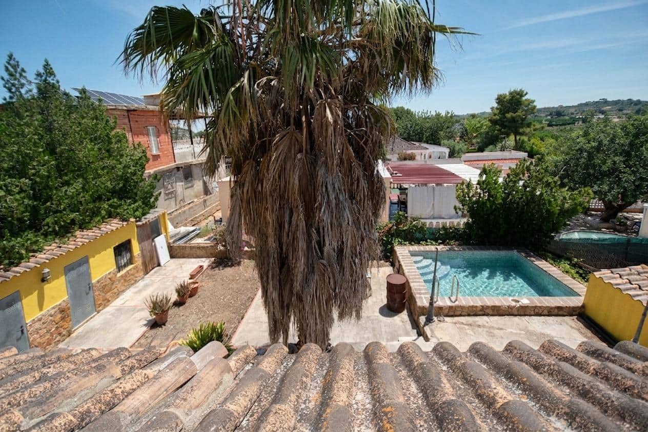 3 bedroom Villa for sale in Torrent with pool - € 159,900 (Ref: 9873471)