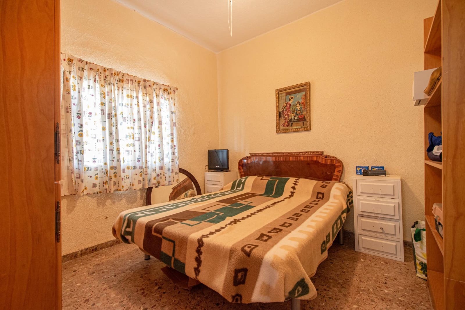 3 bedroom Villa for sale in Torrent with pool - € 159,900 (Ref: 9873471)