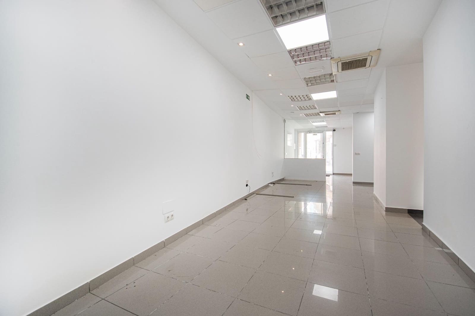 Gewerbe zu verkaufen in Torrent - 199.900 € (Ref: 9899152)