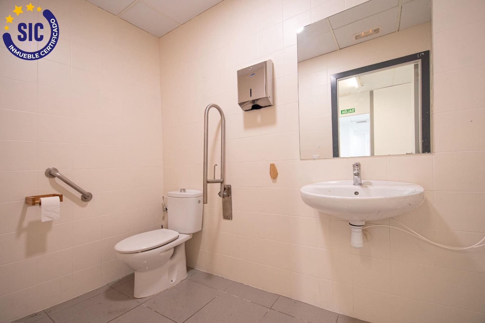 Commercial for sale in Torrent - € 199,900 (Ref: 9899152)