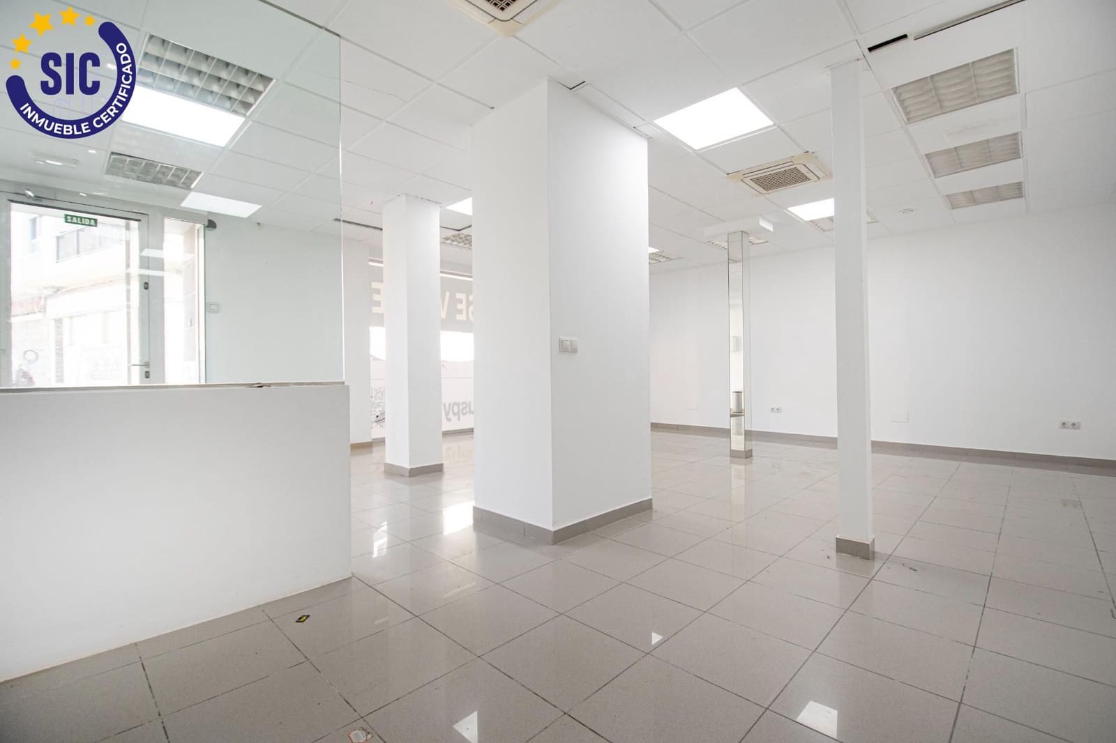 Commercial for sale in Torrent - € 199,900 (Ref: 9899152)