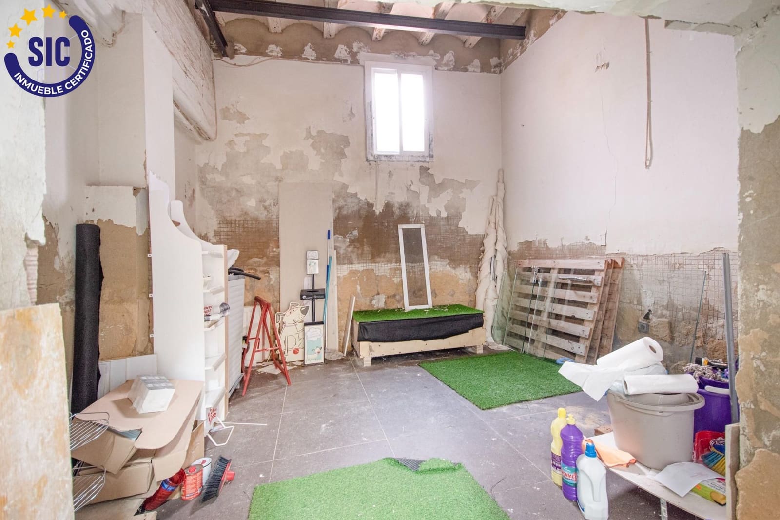 Commercial for sale in Torrent - € 199,900 (Ref: 9899152)