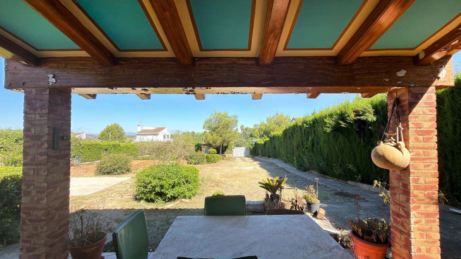 Villa for sale in Montserrat - € 119,900 (Ref: 9942488)