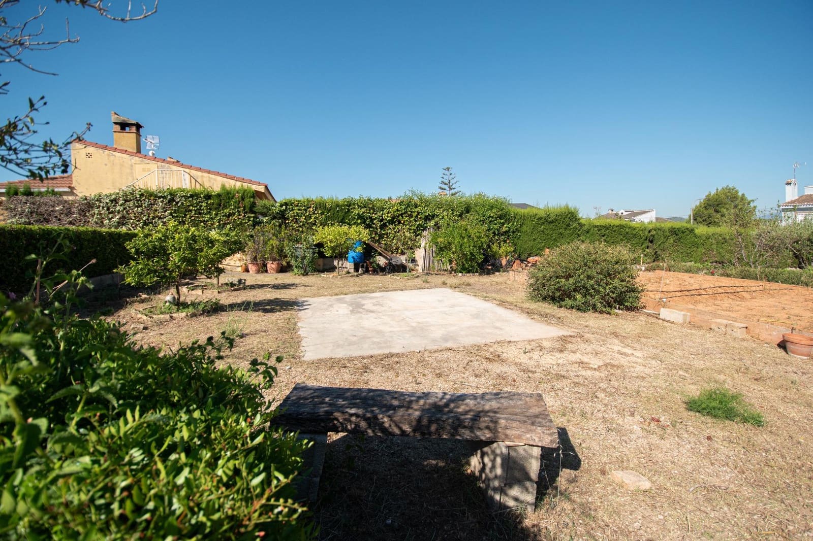 Villa for sale in Montserrat - € 119,900 (Ref: 9942488)