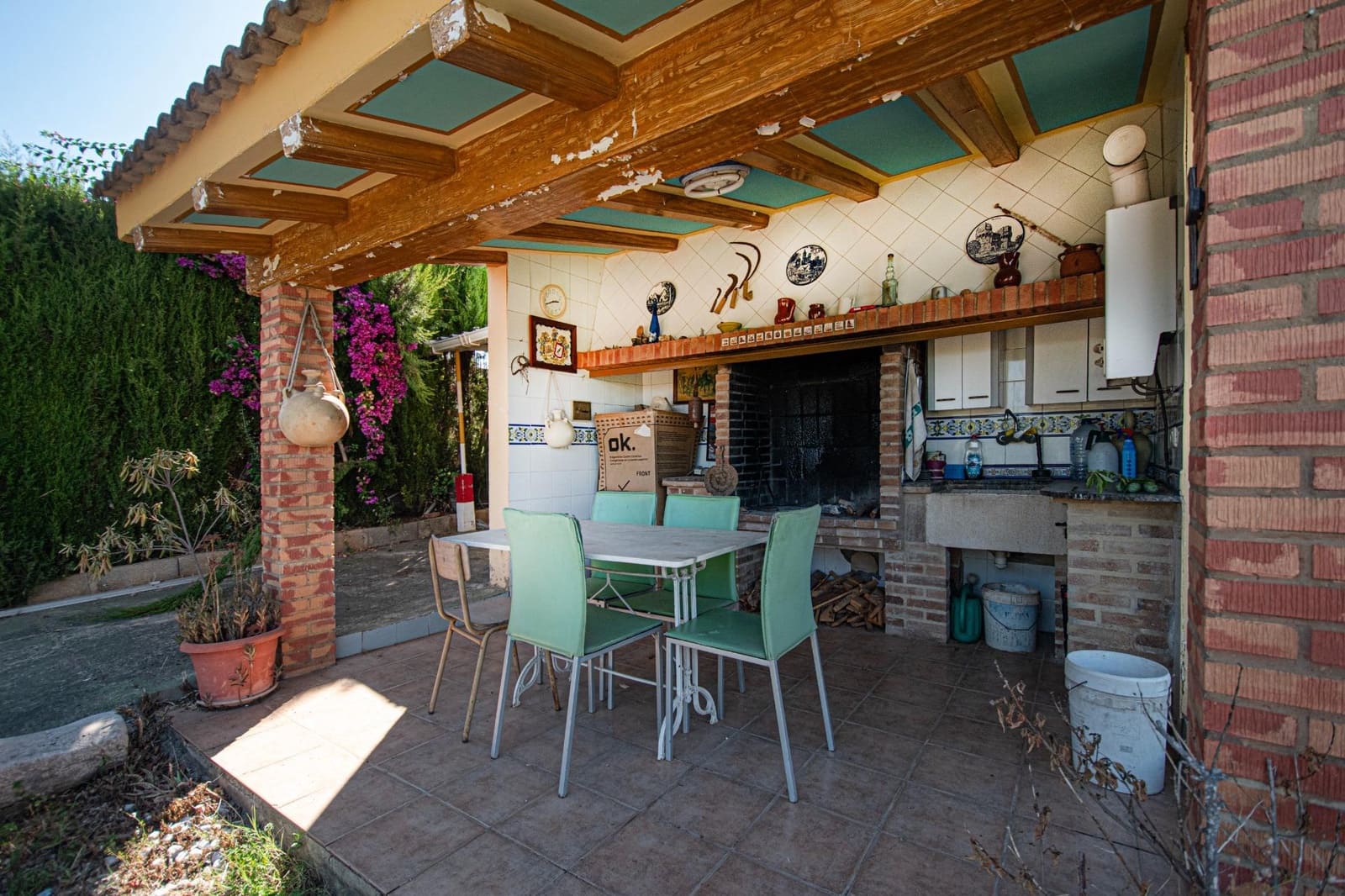 Villa for sale in Montserrat - € 119,900 (Ref: 9942488)
