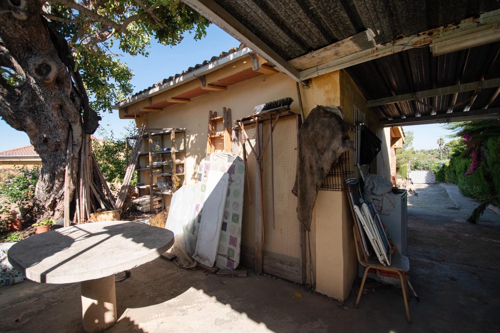 Villa for sale in Montserrat - € 119,900 (Ref: 9942488)