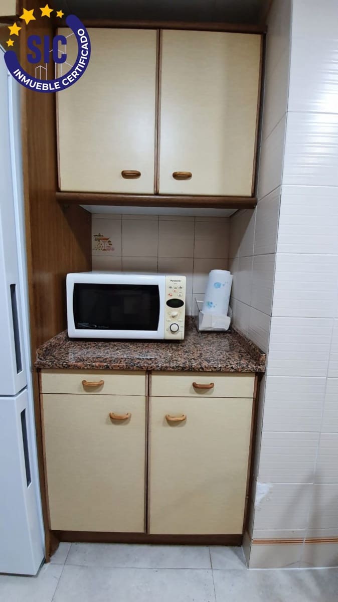 3 bedroom Flat for sale in Valencia city - € 350,000 (Ref: 9952597)