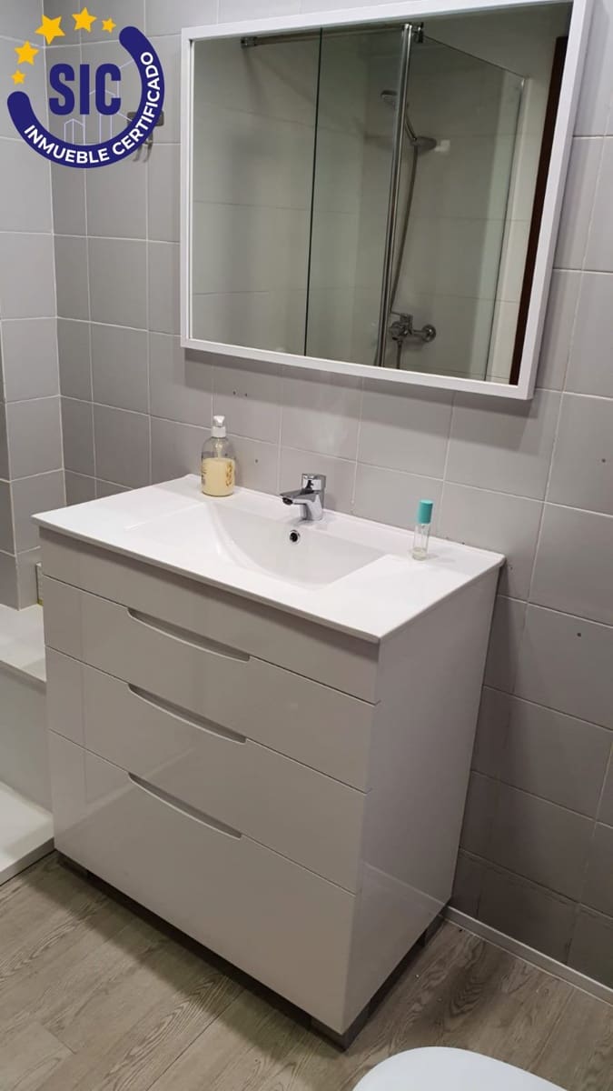 3 bedroom Flat for sale in Valencia city - € 350,000 (Ref: 9952597)