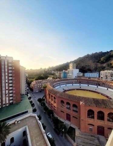 3 soveværelse Penthouse til salg i La Malagueta, Málaga by med garage - € 1.050.000 (Ref: 9125589)