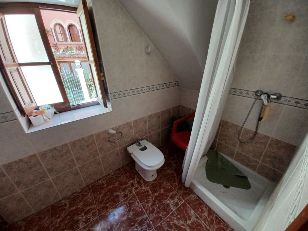 5 bedroom Townhouse for sale in Oliva - € 179,000 (Ref: 7522965)