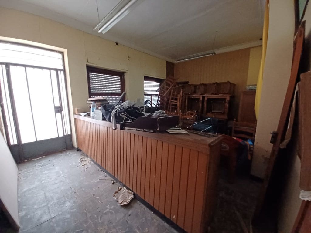 5 bedroom Townhouse for sale in Oliva - € 179,000 (Ref: 7522965)