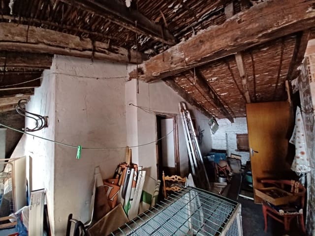 5 soverom Hus til salgs i Oliva - € 179 000 (Ref: 7522965)