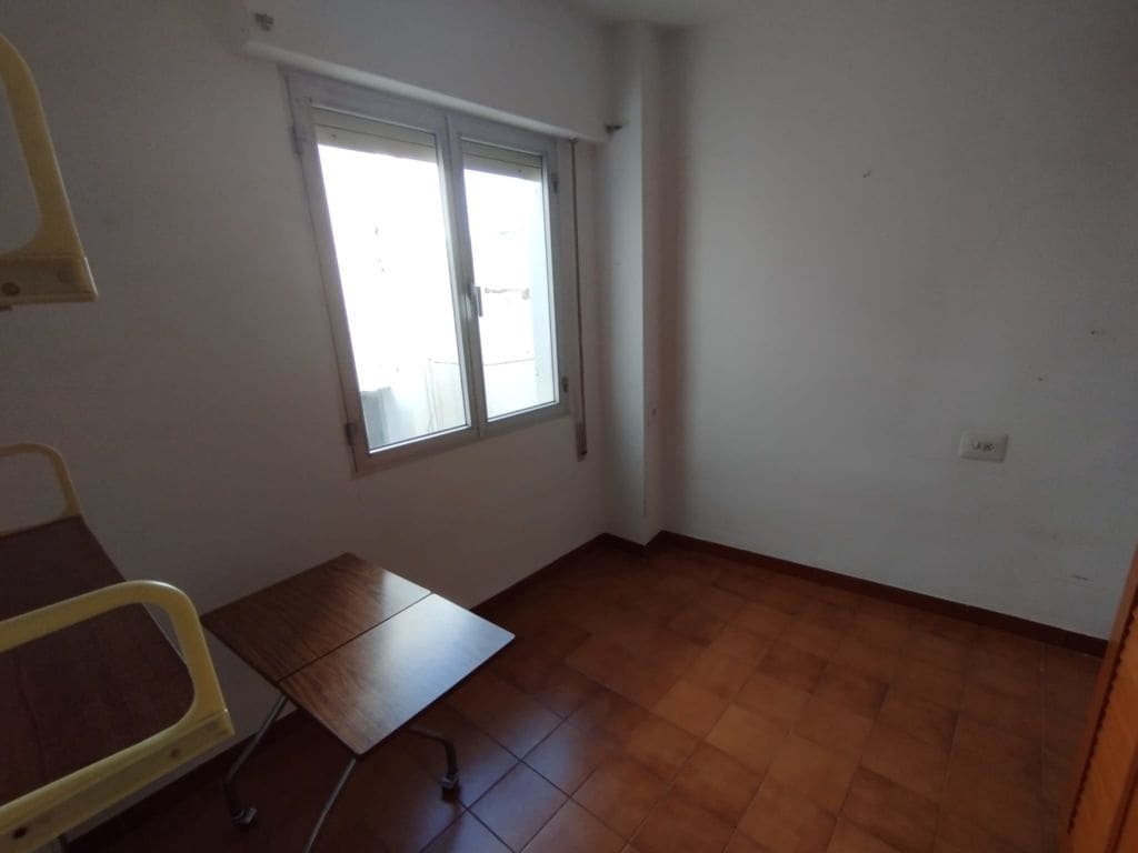 8 soveværelse Byhus til salg i Oliva - € 89.000 (Ref: 7537153)