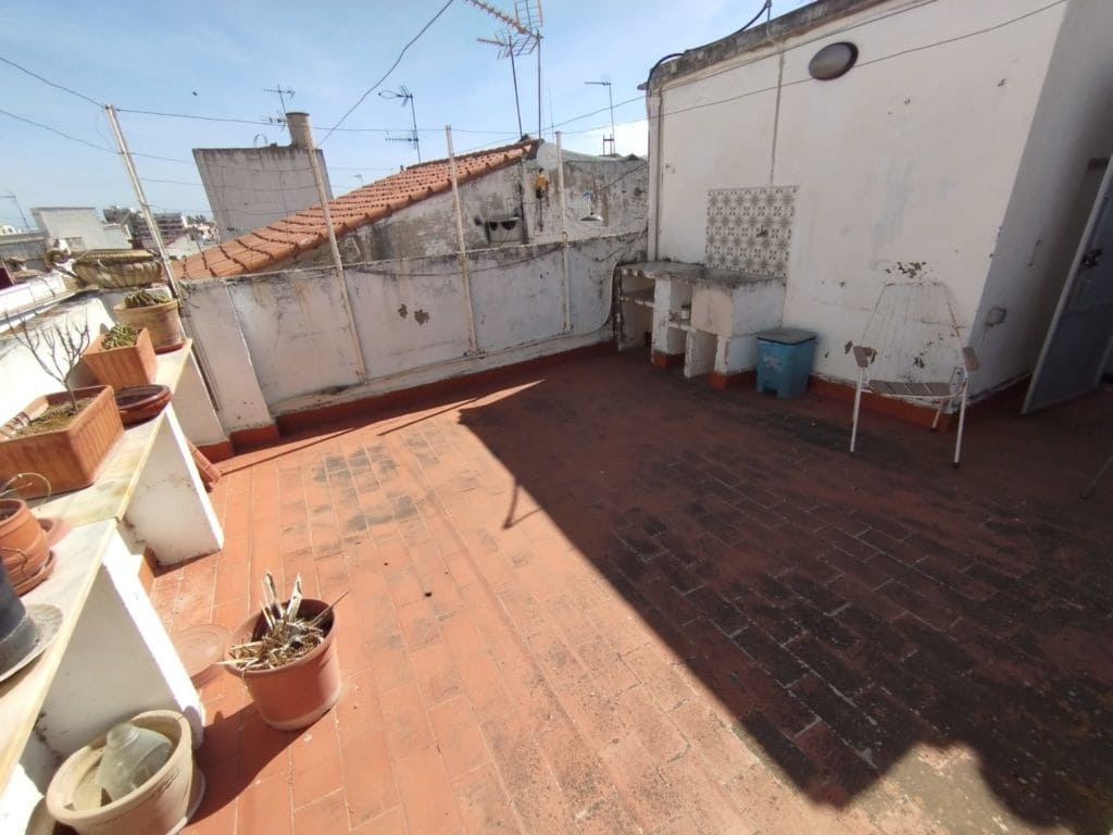 8 soveværelse Byhus til salg i Oliva - € 89.000 (Ref: 7537153)