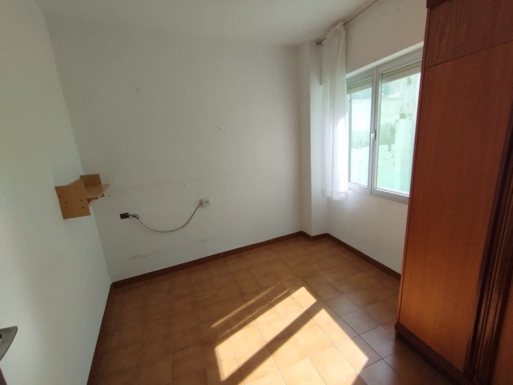 8 soveværelse Byhus til salg i Oliva - € 89.000 (Ref: 7537153)