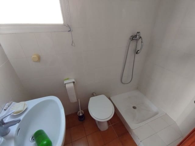 8 soveværelse Byhus til salg i Oliva - € 89.000 (Ref: 7537153)