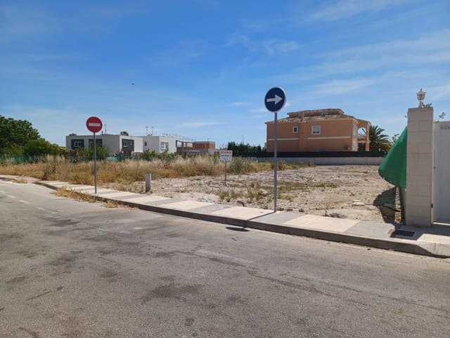 Grond te koop in Oliva - € 177.000 (Ref: 7537155)