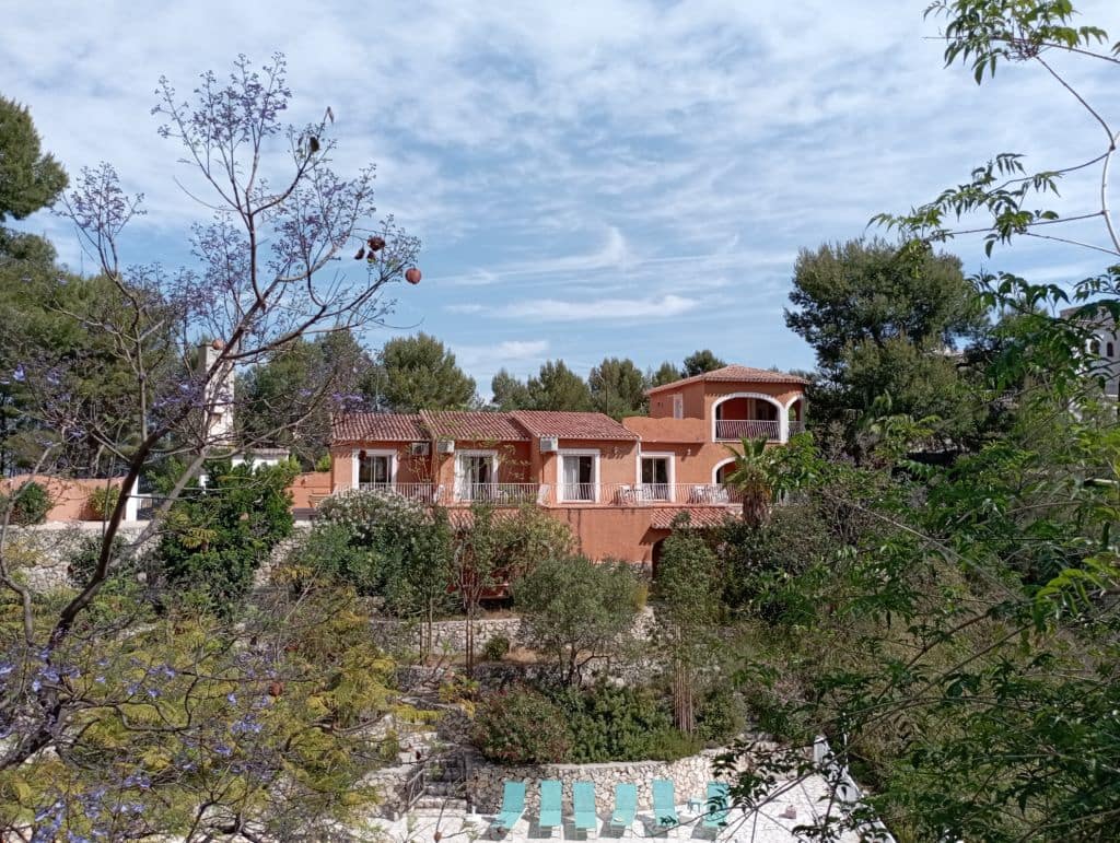 11 bedroom Commercial for sale in Oliva with pool - € 975,000 (Ref: 7576805)