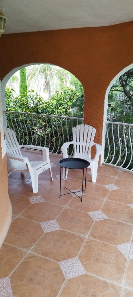 11 bedroom Commercial for sale in Oliva with pool - € 975,000 (Ref: 7576805)