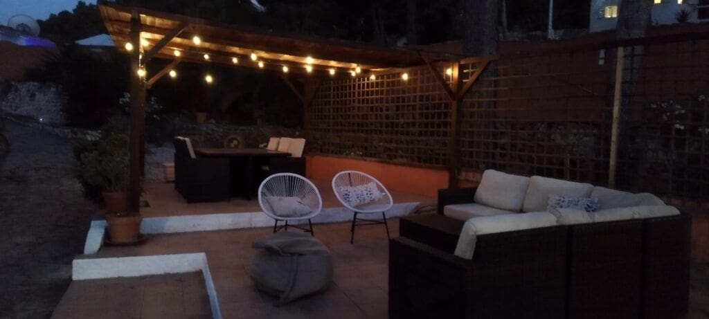 11 bedroom Commercial for sale in Oliva with pool - € 975,000 (Ref: 7576805)