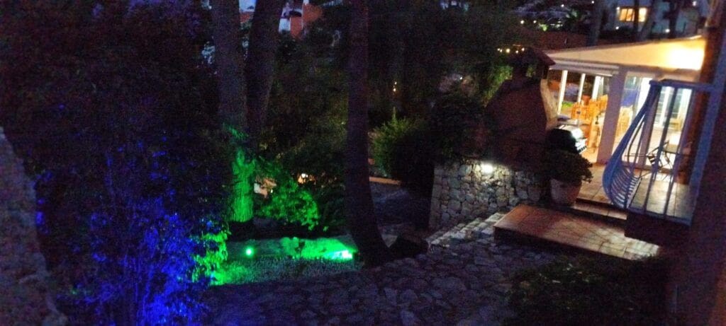 11 bedroom Commercial for sale in Oliva with pool - € 975,000 (Ref: 7576805)