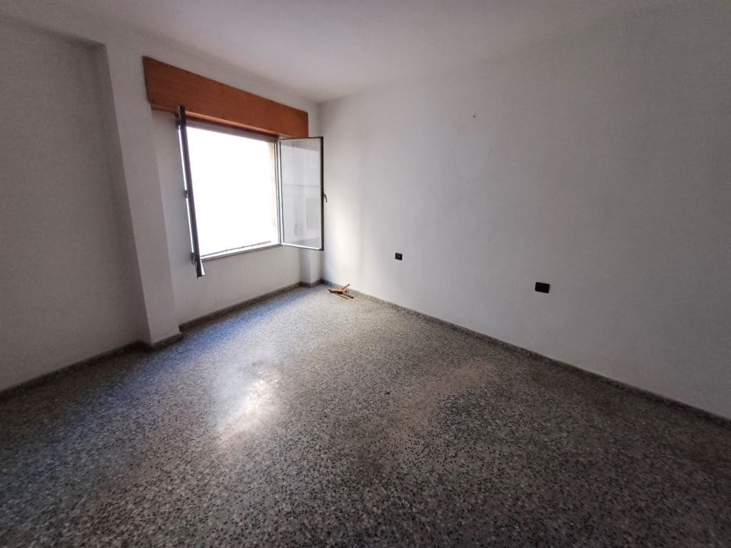 3 soverom Hus til salgs i Oliva - € 89 000 (Ref: 7987407)