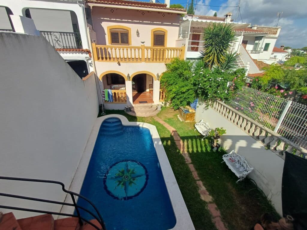 3 sovrum Hus till salu i Oliva med pool garage - 320 000 € (Ref: 8540478)