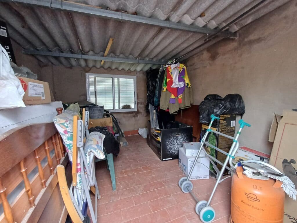 4 bedroom Townhouse for sale in Oliva - € 159,000 (Ref: 8934564)