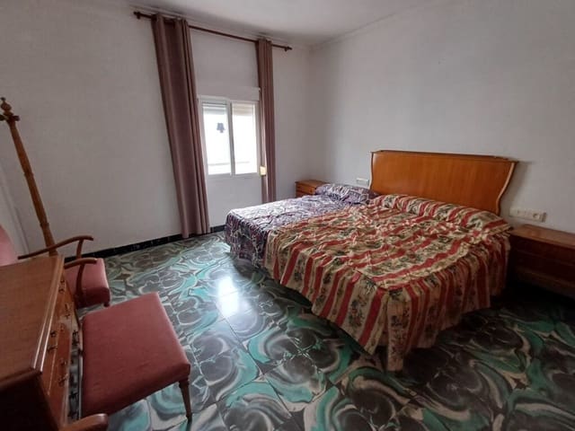 4 sovrum Hus till salu i Oliva - 155 000 € (Ref: 8934564)