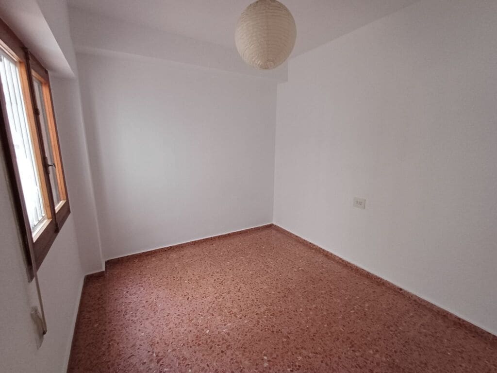 3 bedroom Apartment for sale in Oliva - € 104,000 (Ref: 8934565)