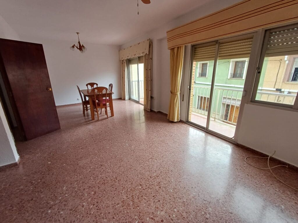 3 bedroom Apartment for sale in Oliva - € 104,000 (Ref: 8934565)